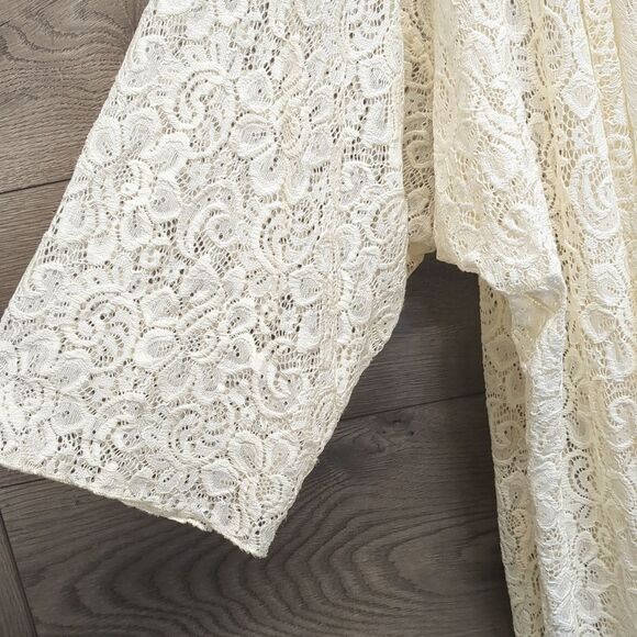 LuLaRoe Ivory Lace Short Sleeve Open Front Long Cardigan Size Large - Picture 4 of 6